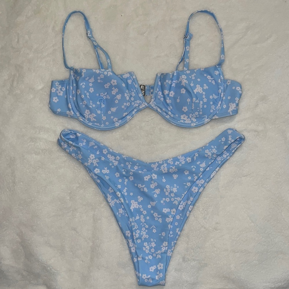 SHEIN light blue floral bikini
